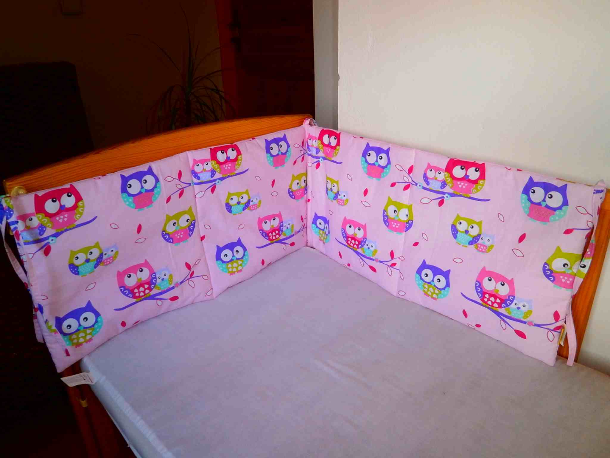 KHC Výhodný set 3ks Kojící těhotenský polštář+Zavinovačka+Mantinel do postýlky Sovy na růžové