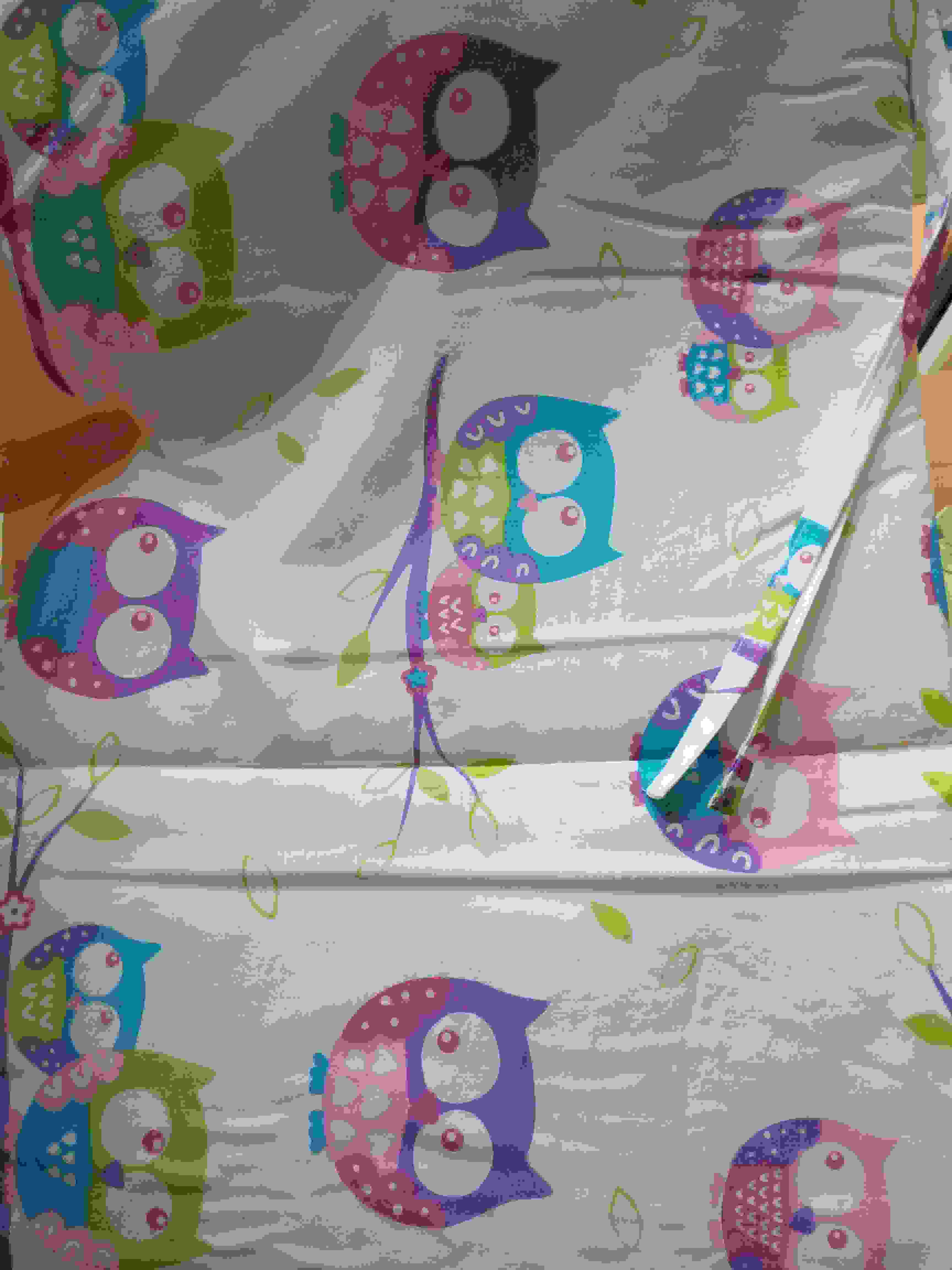 KHC Výhodný set 2ks Povlečení do postýlky 120x90+40x60+ Mantinel do postýlky Sovy bílá